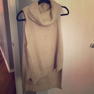 Chunky sleeveless sweater